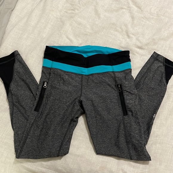 lululemon athletica Pants - lululemon crop leggings